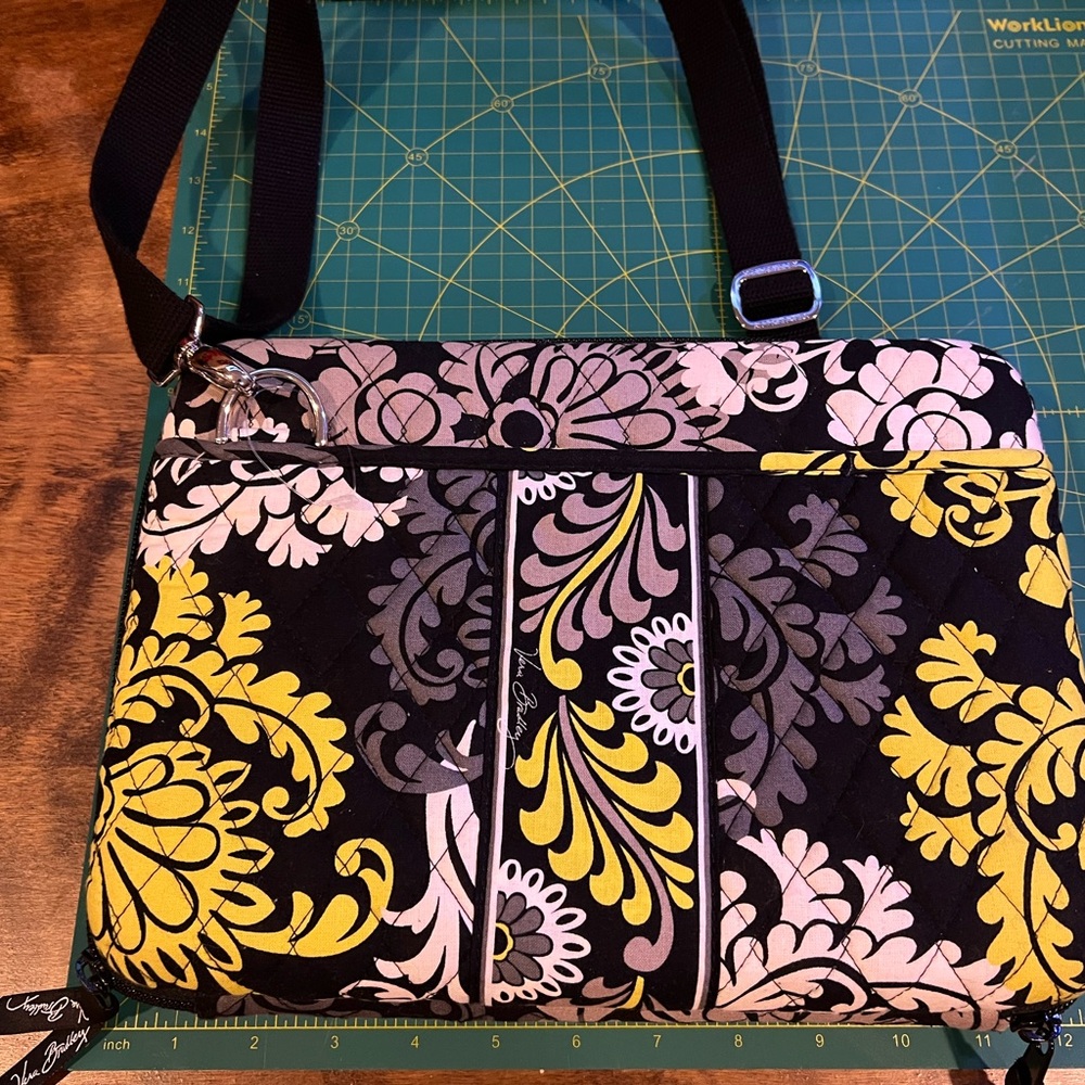 Vera Bradley Baroque Patterned Hard Shell Technol… - image 5